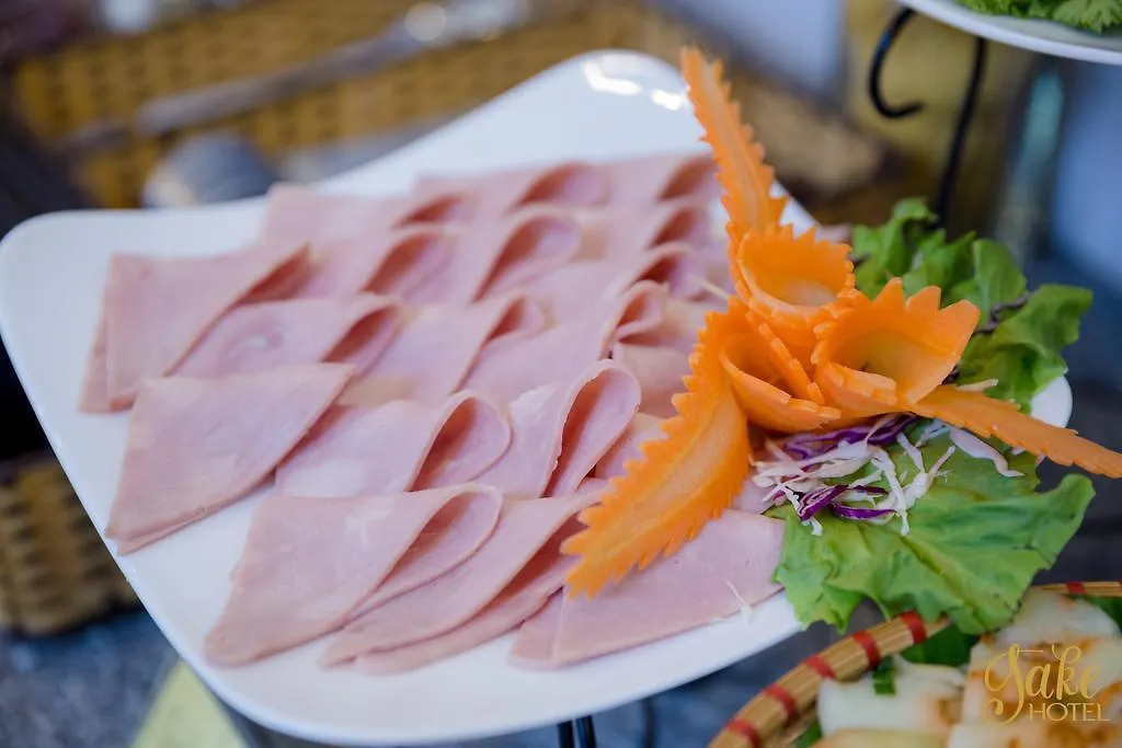 Sake Hotel Nha Trang 3*,